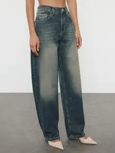 Trendyol Women Mildly Distressed Heavy Fade Jeans