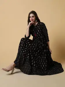 SHOWOFF Ethnic Motifs Printed Sequinned A Line Kurta