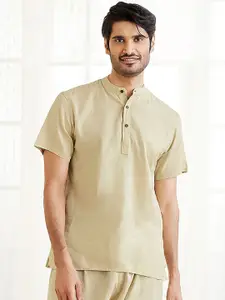 VASTRAMAY Mandarin Collar Short Sleeves Cotton Straight Short Kurta
