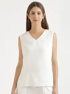 SAADAA Women V-Neck Solid Sleeveless Top