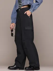 The Roadster Lifestyle Co. Women Parachute Fit High-Rise Cargo Style Jeans