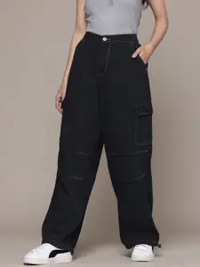 Roadster Women Mid-Rise Pure Cotton Non-Stretchable Relaxed Loose Fit Cargo Style Jeans