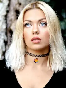 EL REGALO Minimal Choker Necklace