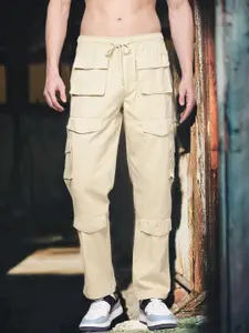 The Roadster Lifestyle Co. Men Straight-Fit Pure Cotton Cargos with Pocket Detail