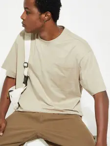 max URB_N Men Oversized Solid T-shirt