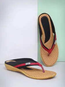 sneakers villa Women Printed T-straps Flats