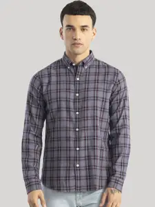 Snitch Men Classic Slim Fit Tartan Checks Opaque Checked Casual Shirt