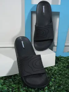 The Roadster Lifestyle Co. Men Black Printed Sliders
