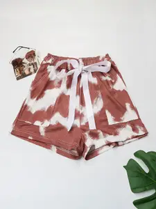 KPOP Women Abstract Printed Regular Fit High-Rise Shorts