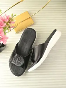 Layasa Women Rubber Sliders