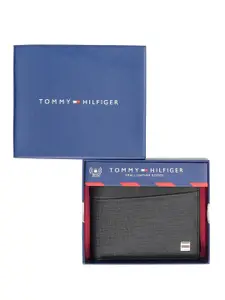 Tommy Hilfiger Men Textured Leather Two Fold Wallet