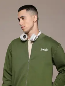 The Roadster Lifestyle Co. Men Zipper Sweatshirt