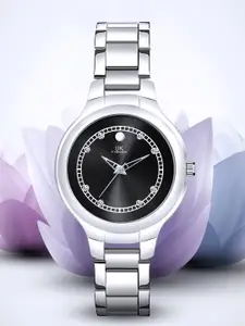 IIK COLLECTION Women Round Dial Stainless Steel Bracelet Style Straps Analogue Watch