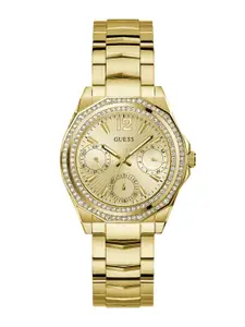 GUESS Women Dial & Bracelet Style Straps Analogue Multi Function Watch GW0685L2