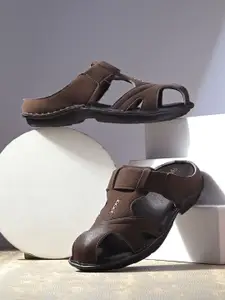The Roadster Lifestyle Co. Men Brown Lightweight Fisherman Sandals