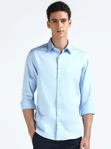 Flying Machine Men Solid Slim Fit Casual Shirt