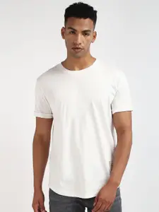 Calvin Klein Jeans Men Solid Round Neck Cotton T-shirt