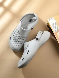HRX by Hrithik Roshan Men Grey Self Design Rubber Clogs