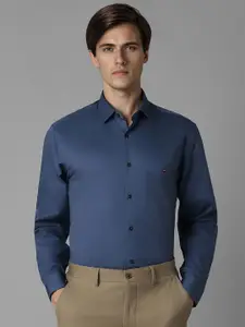 Louis Philippe Sport Men Slim Fit Opaque Casual Shirt