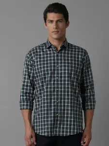 Louis Philippe Sport Men Slim Fit Opaque Checked Casual Shirt