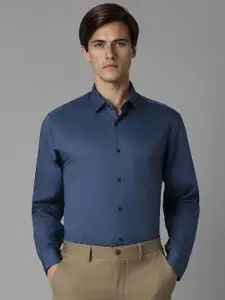 Louis Philippe Sport Men Slim Fit Opaque Casual Shirt