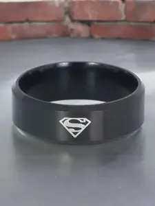 OOMPH Titanium Superman Finger Ring