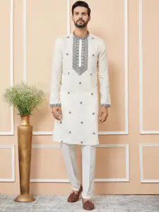 See Designs Men Geometric Embroidered Thread Work Kurta