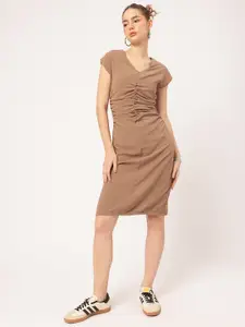 Dressberry Ruched V-Neck Sheath Dress