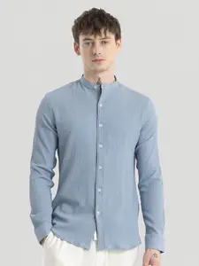 Snitch Mandarin Collar textured Slim Fit Casual Shirt