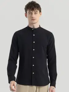 Snitch Mandarin Collar textured Slim Fit Casual Shirt