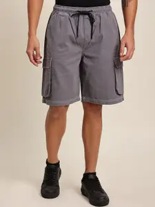 The Roadster Lifestyle Co. Men Pure Cotton Contrast Stitch Relaxed-Fit Cargo Shorts