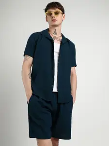 Campus Sutra Textured  Collar Shirt With Shorts Co-Ords