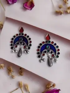 Niska Contemporary Drop Earrings