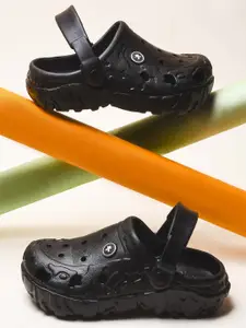 HRX by Hrithik Roshan Men Black Rubber Clogs