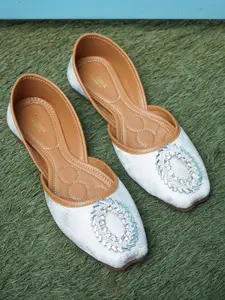 Anouk Women Embellished Mojaris Flats