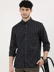 Tommy Hilfiger Men Grid Tattersall Checks Opaque Checked Casual Shirt