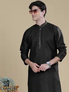 Anouk Mandarin Collar Thread Work Straight Kurta