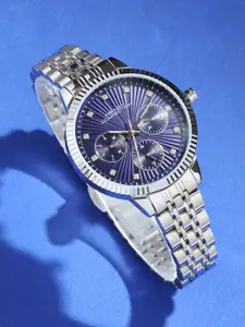 French Connection Women Embellished Dial & Bracelet Style Straps Analogue Watch FCN072SM