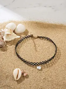 EL REGALO Heart Pendant Detail Choker Necklace