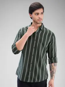 SPYKAR Men Slim Fit Opaque Striped Spread Collar Casual Shirt