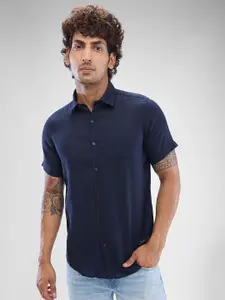 SPYKAR Men Slim Fit Opaque Solid Spread Collar Casual Shirt