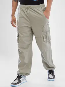 SPYKAR Men Mid Rise Loose Fit Cargo Trouser