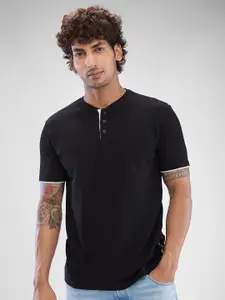SPYKAR Men Henley Neck Slim Fit T-shirt