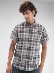 SPYKAR Men Slim Fit Opaque Checked Spread Collar Casual Shirt