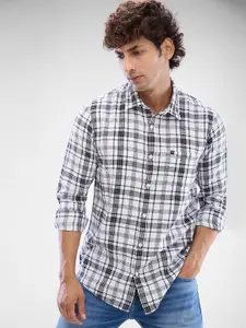 SPYKAR Men Tartan Checks Monochrome Slim Fit Casual Shirt