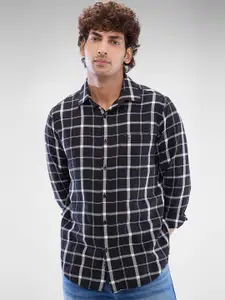 SPYKAR Men Checked Spread Collar Slim Fit Casual Shirt