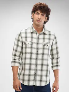 SPYKAR Men Tartan Checks Pocket Detailing Slim Fit Casual Shirt