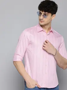 Levis Pure Cotton Slim Fit Opaque Striped Casual Shirt