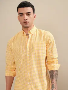 HIGHLANDER Men Printed Checked Button Down Collar Casual Shirt