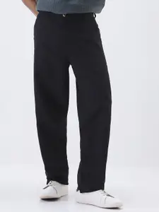 Urbano Fashion Men Solid Non Stretchable Loose Baggy Fit Chino Trousers